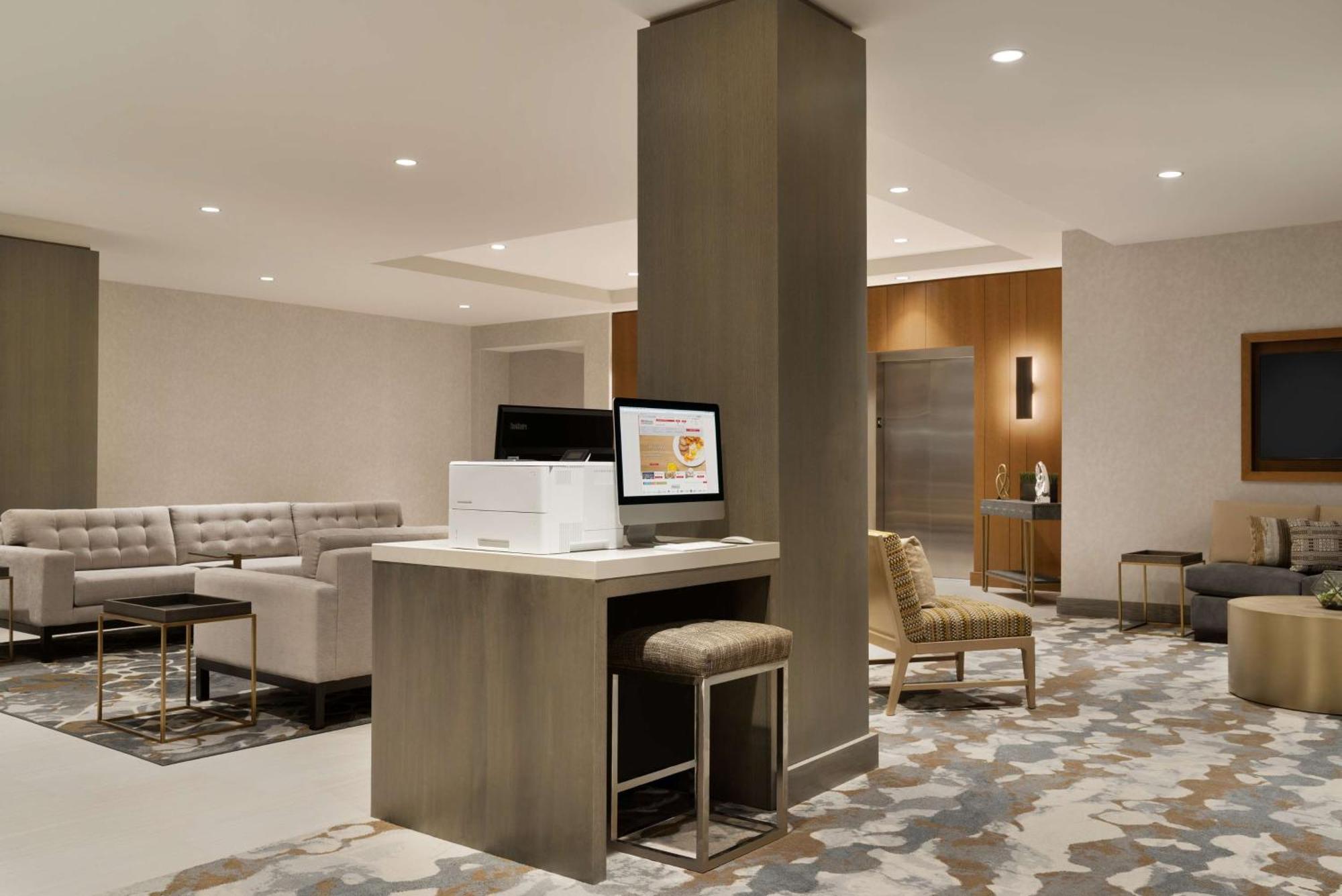 Hilton Garden Inn Newtown Square Radnor Eksteriør billede