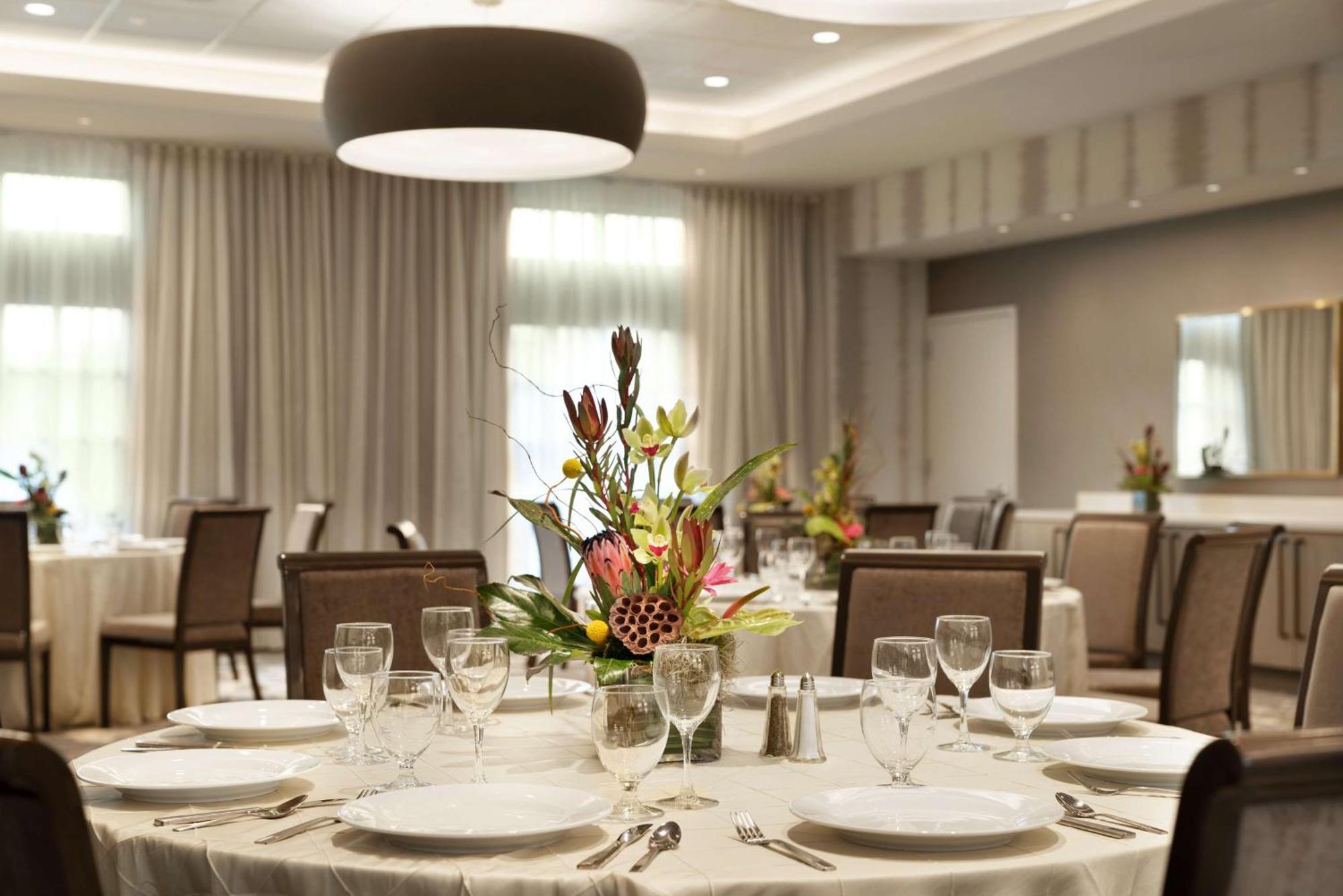 Hilton Garden Inn Newtown Square Radnor Eksteriør billede